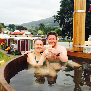 Luxury spa | Green Man Festival 2017 | Bathing under the Sky