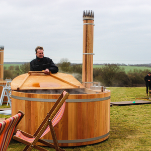 Bourn pop up | Outdoor spa | Bathing under the Sky