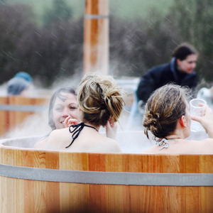 Bourn pop up | Outdoor spa | Bathing under the Sky