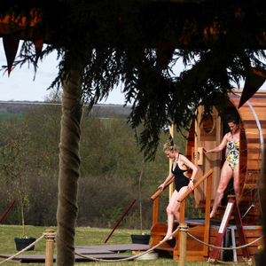 Outdoor spa | Hilltop sauna | Bathing under the Sky